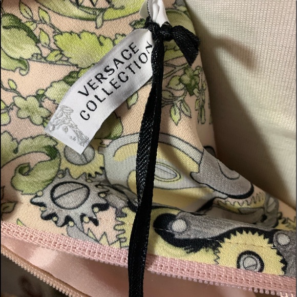 Sexy Pink Versace Dress - Picture 4 of 11